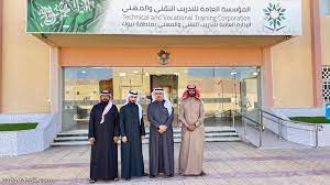 بحث سبل التعاون البيئي بين تقني تبوك وفرع البيئة بالمنطقة