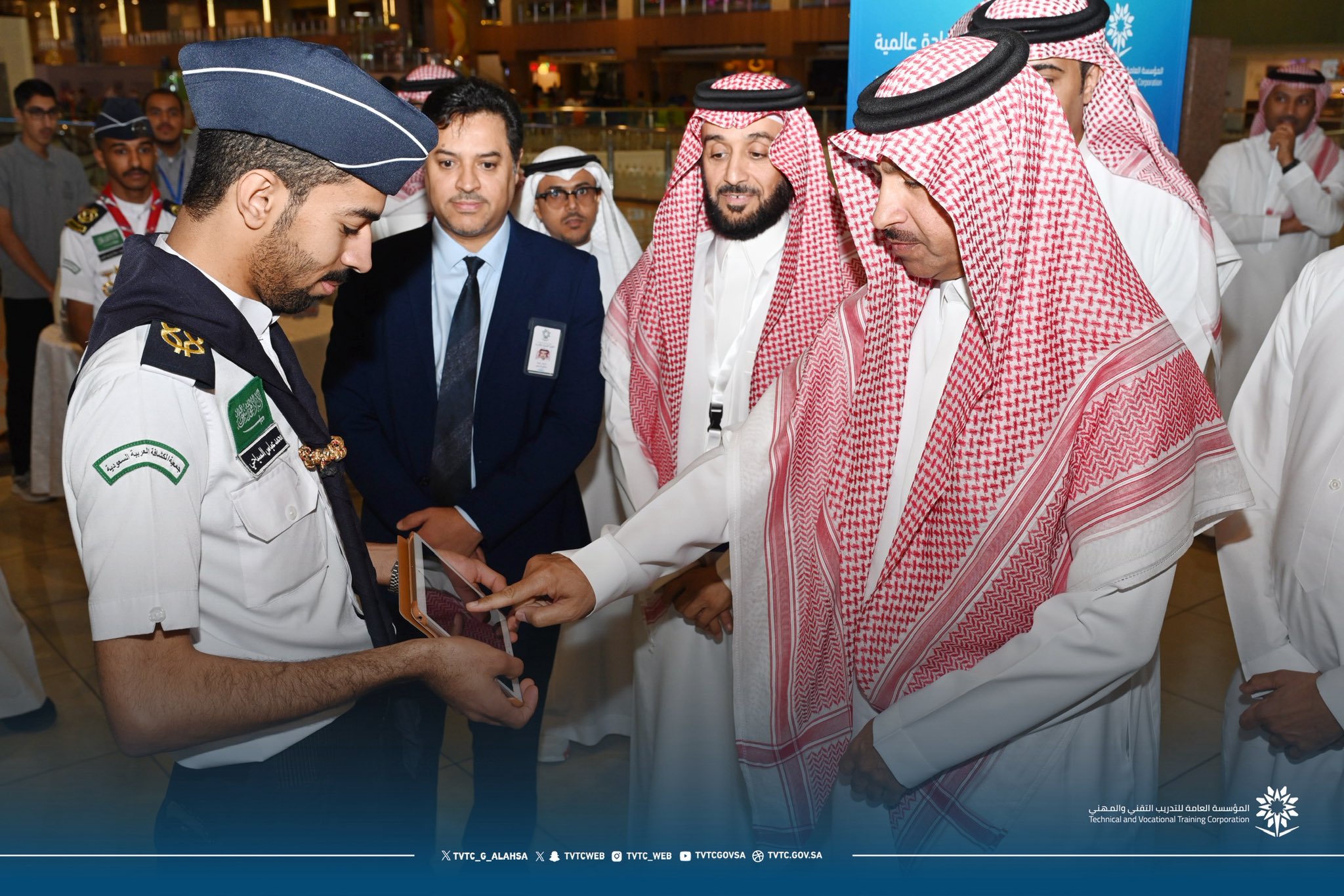 سواعد تقنية 2025
